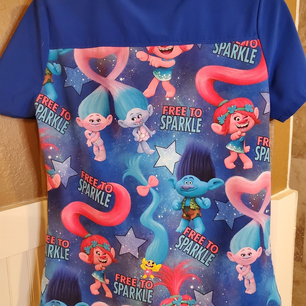 Trolls scrub top - Picture 2 of 2